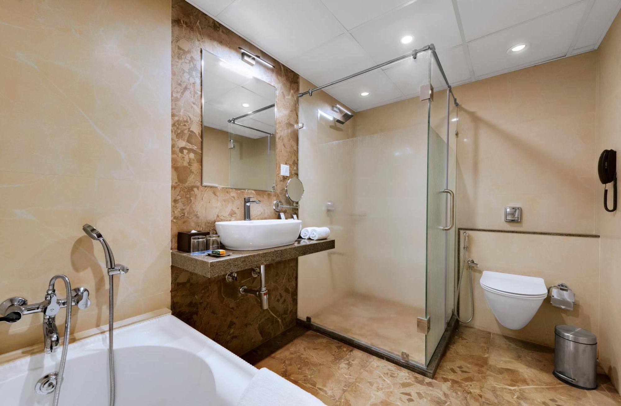 Anaya Beacon Hotel, Jamnagar Room photo