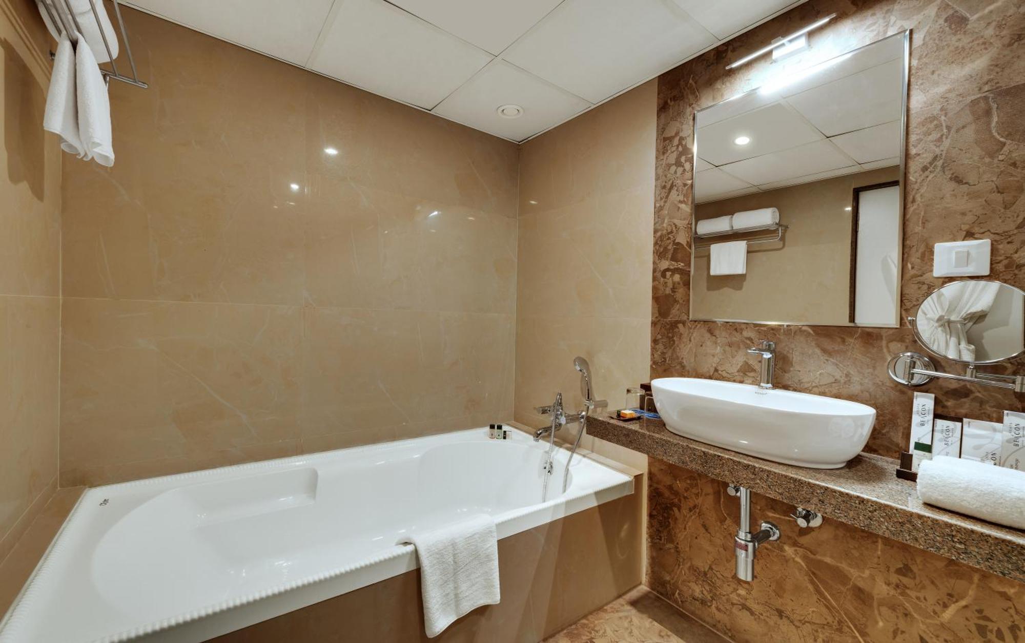 Anaya Beacon Hotel, Jamnagar Room photo